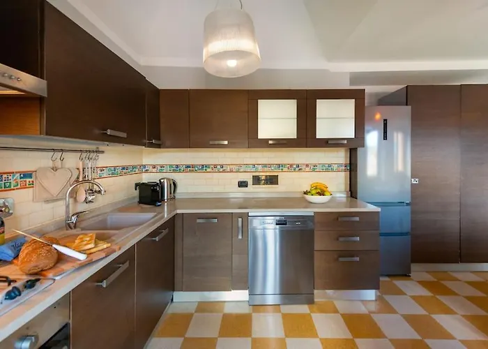 Apartman Attico Silvia - A